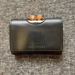 Ted baker wallet